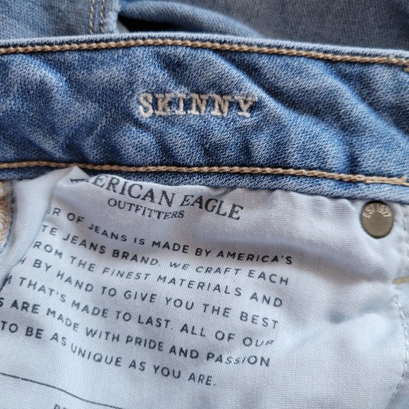 🦅 American Eagle Super Stretch Skinny Jeans Size 8 short - Picture 9 of 11